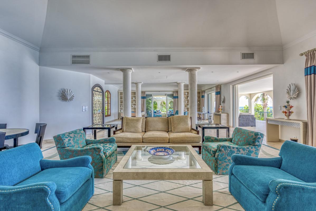 40 Location villa piscine vue mer Terres Basses Saint Martin_salon